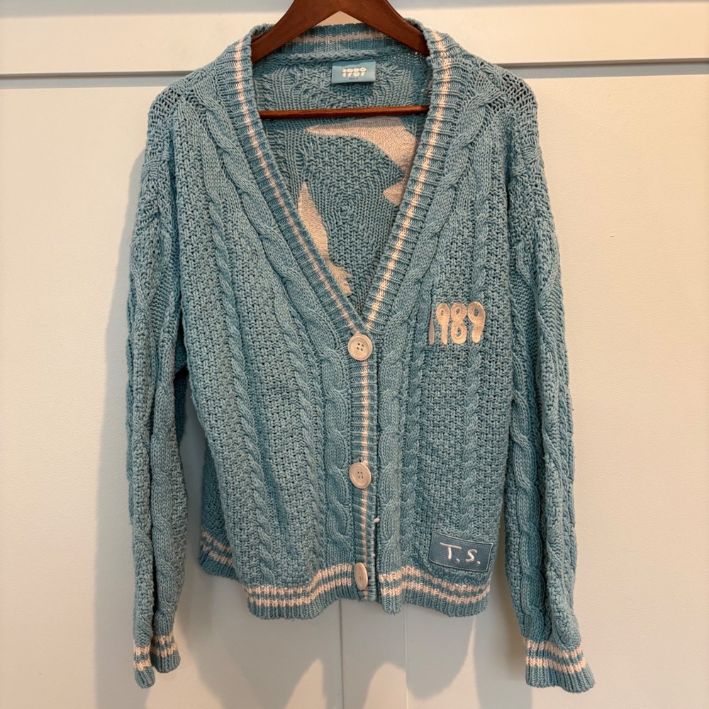 Novelty Cardigan Medium / Large Blue Seagull Birds Chunky Knit Varsity Sweater